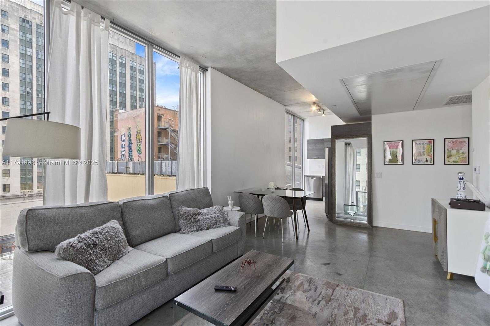 Small Image of 151 SOUTH EAST 1ST ST #710, Miami Number 5