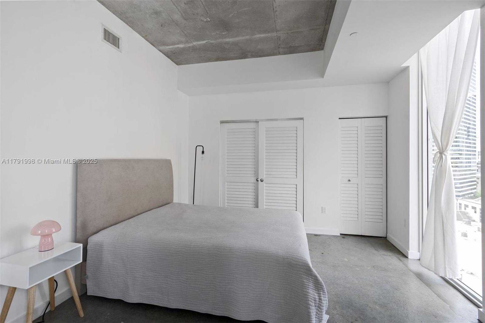 Small Image of 151 SOUTH EAST 1ST ST #710, Miami Number 7