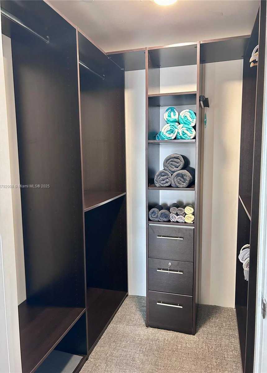 Small Image of 1830 SOUTH OCEAN DR #4106, Hallandale Beach Number 17