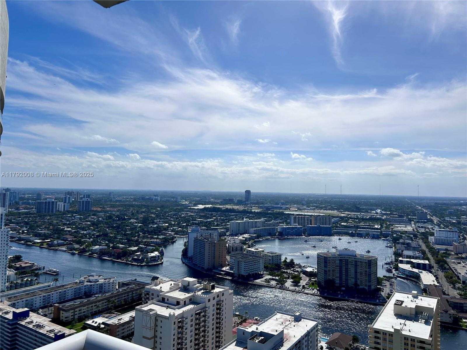 Small Image of 1830 SOUTH OCEAN DR #4106, Hallandale Beach Number 24