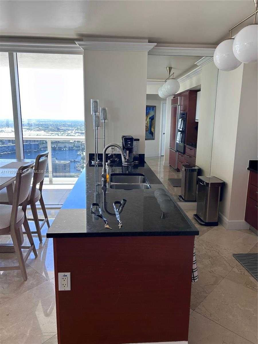 Small Image of 1830 SOUTH OCEAN DR #4106, Hallandale Beach Number 27