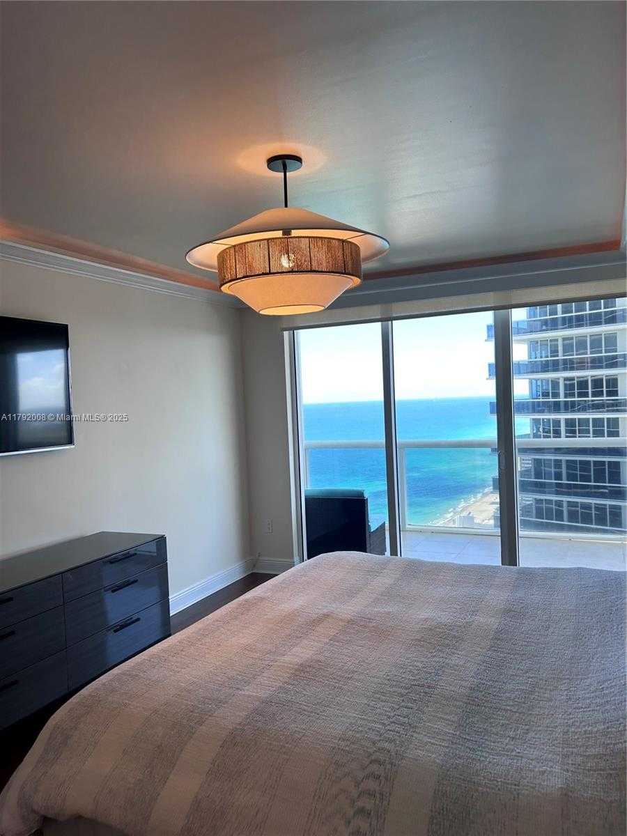 Small Image of 1830 SOUTH OCEAN DR #4106, Hallandale Beach Number 30
