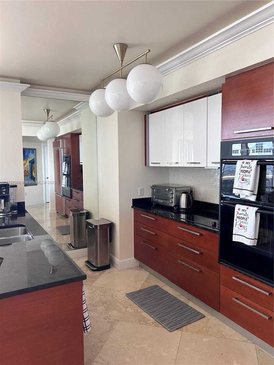 Small Image of 1830 SOUTH OCEAN DR #4106, Hallandale Beach Number 5