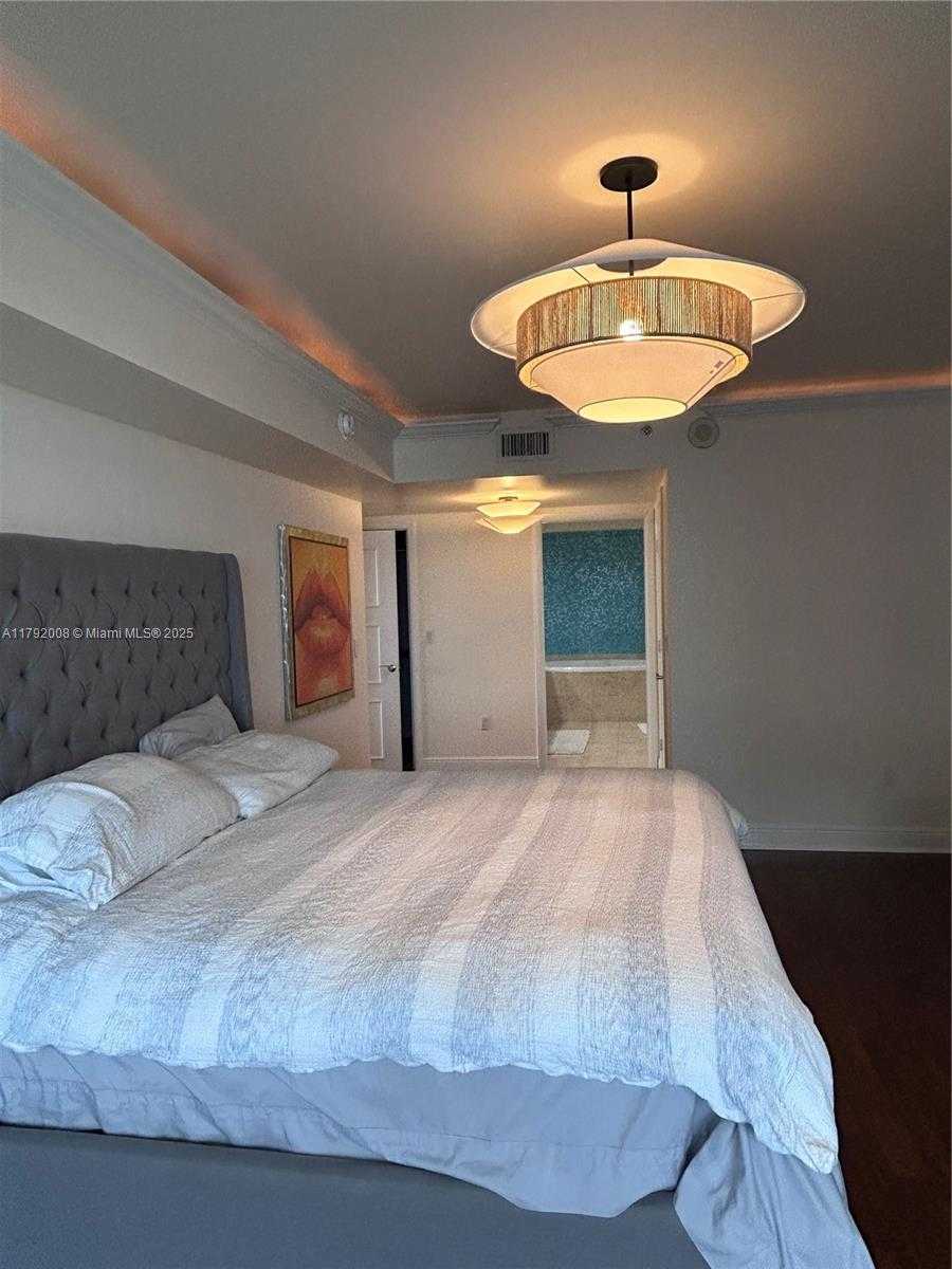 Small Image of 1830 SOUTH OCEAN DR #4106, Hallandale Beach Number 8