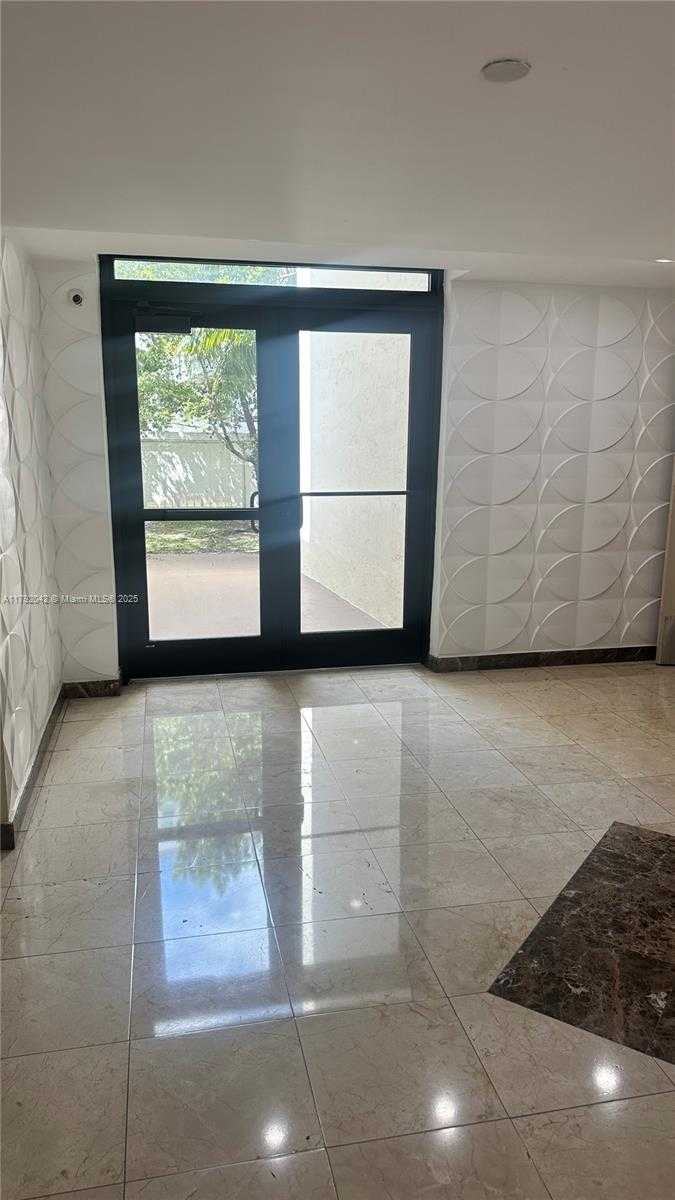 Small Image of 16909 NORTH BAY RD #608, Sunny Isles Beach Number 24