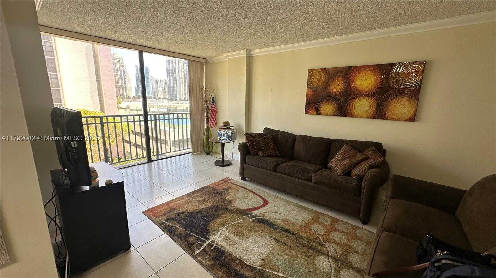 Small Image of 16909 NORTH BAY RD #608, Sunny Isles Beach Number 4