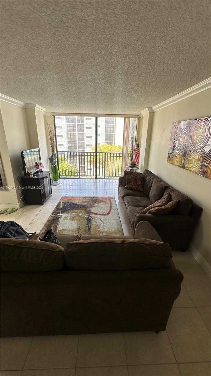 Small Image of 16909 NORTH BAY RD #608, Sunny Isles Beach Number 5