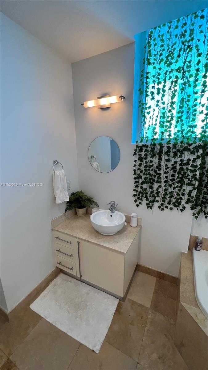 Small Image of 700 NORTH EAST 25TH ST #1703, Miami Number 66