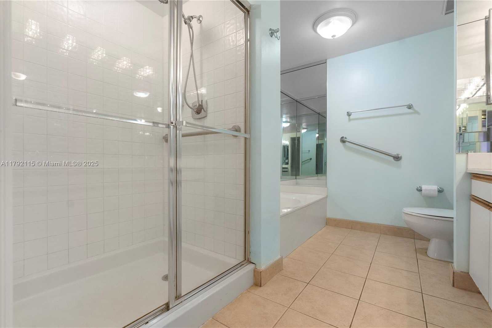 Small Image of 3610 YACHT CLUB DR #213, Aventura Number 16