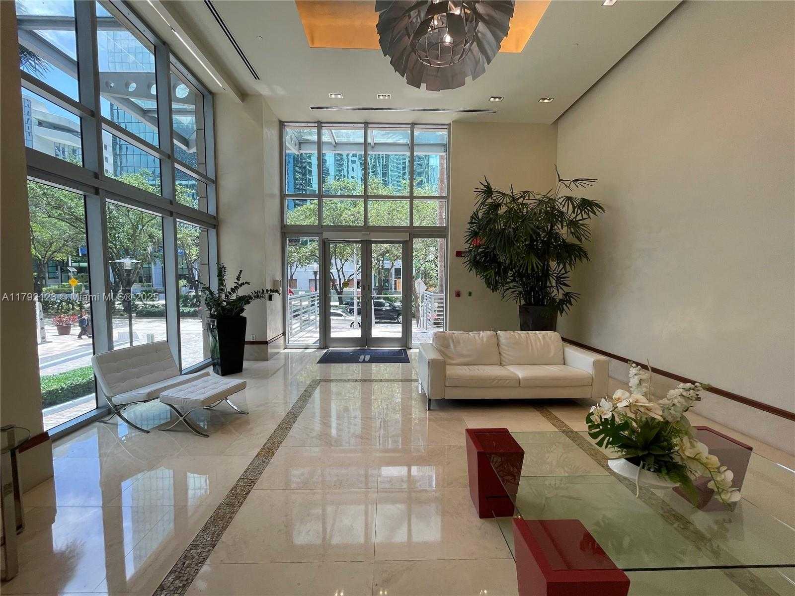 Small Image of 1060 BRICKELL AVE #3913, Miami Number 11