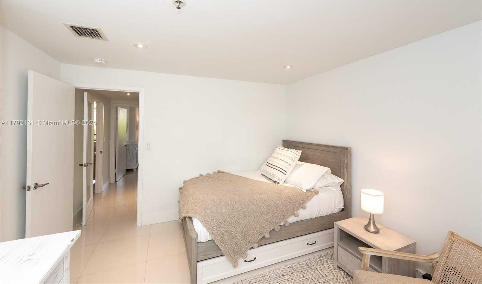 Small Image of 251 CRANDON BLVD #227, Key Biscayne Number 9