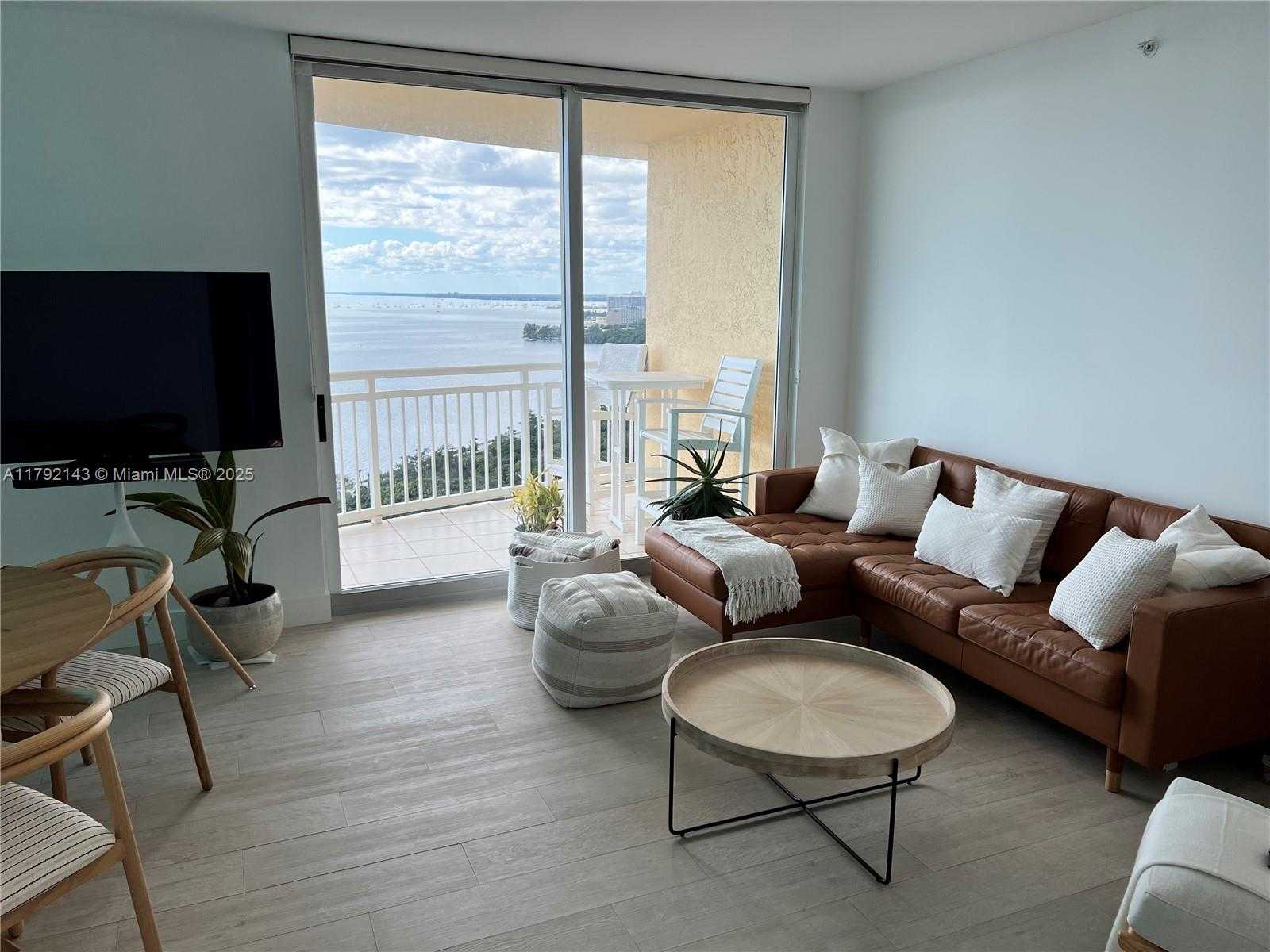 Small Image of 2475 BRICKELL AVE #2207, Miami Number 16