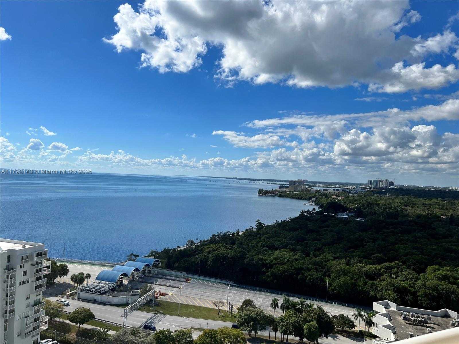 Small Image of 2475 BRICKELL AVE #2207, Miami Number 3