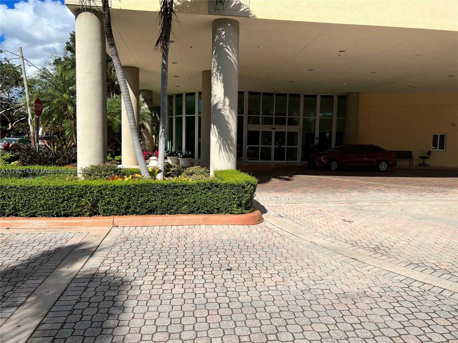 Small Image of 2475 BRICKELL AVE #2207, Miami Number 42