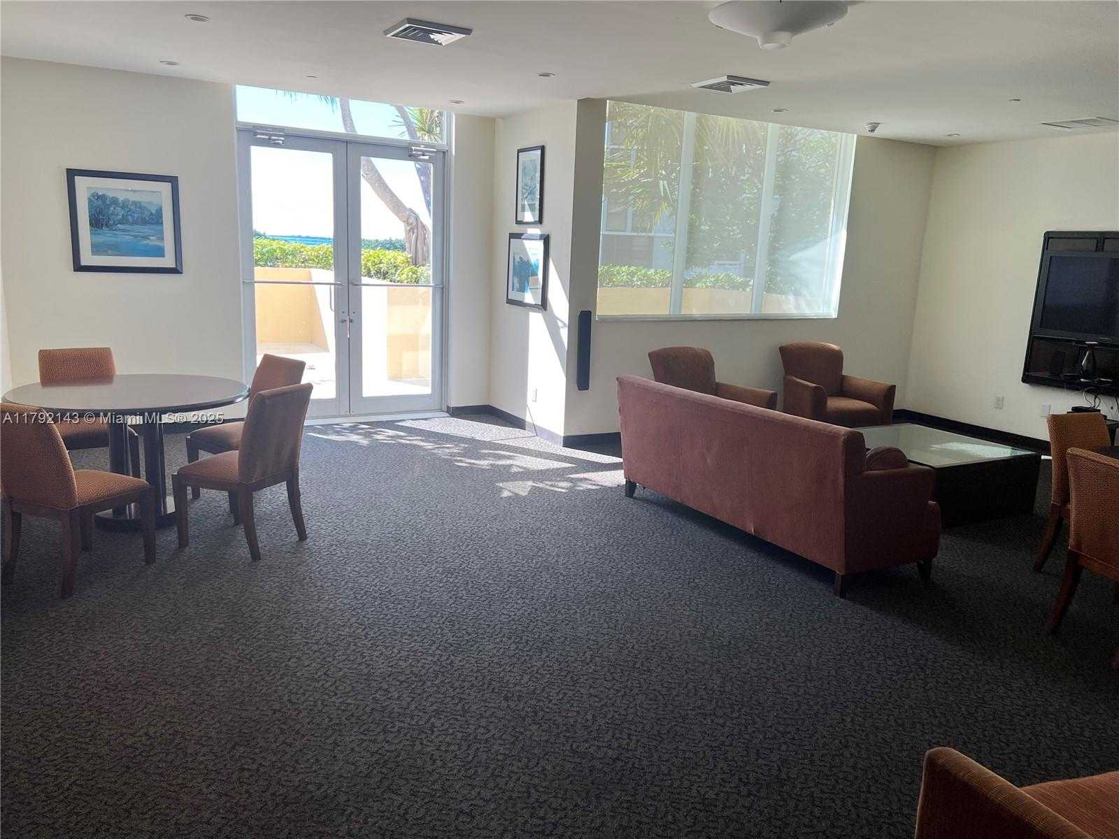 Small Image of 2475 BRICKELL AVE #2207, Miami Number 44