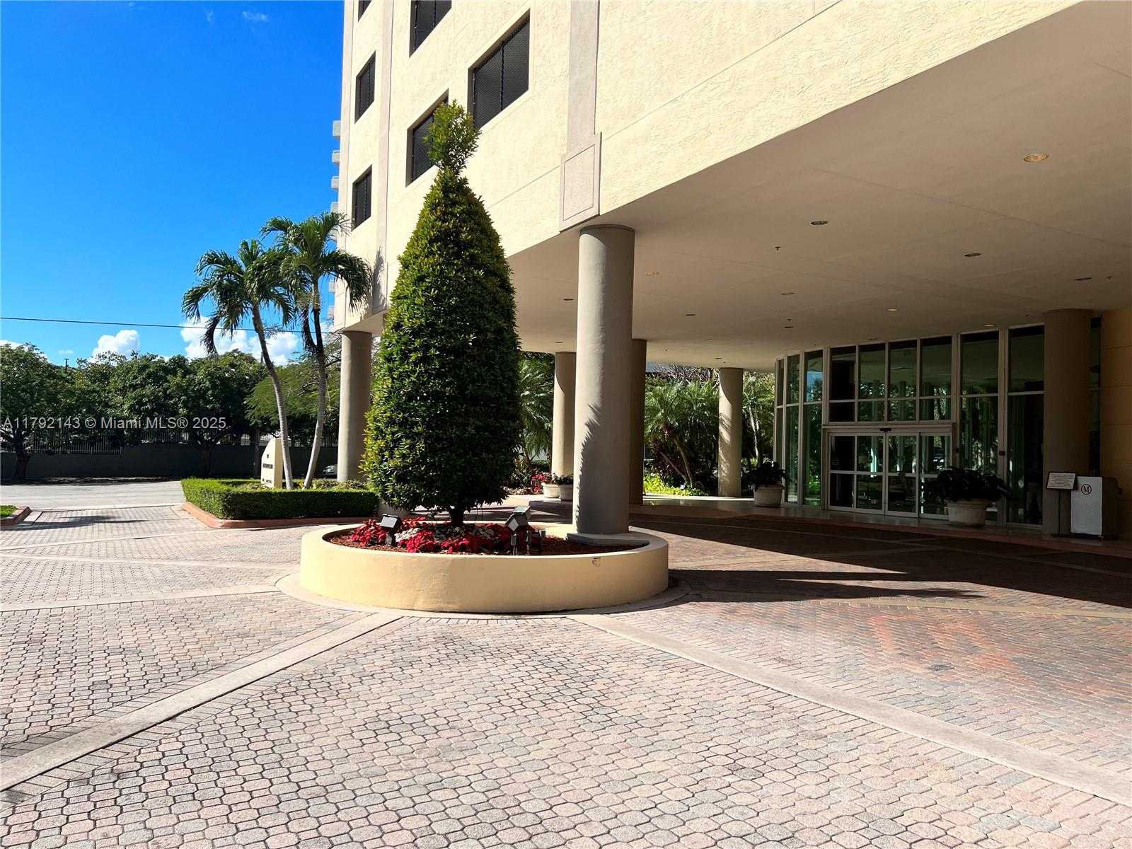 Small Image of 2475 BRICKELL AVE #2207, Miami Number 51