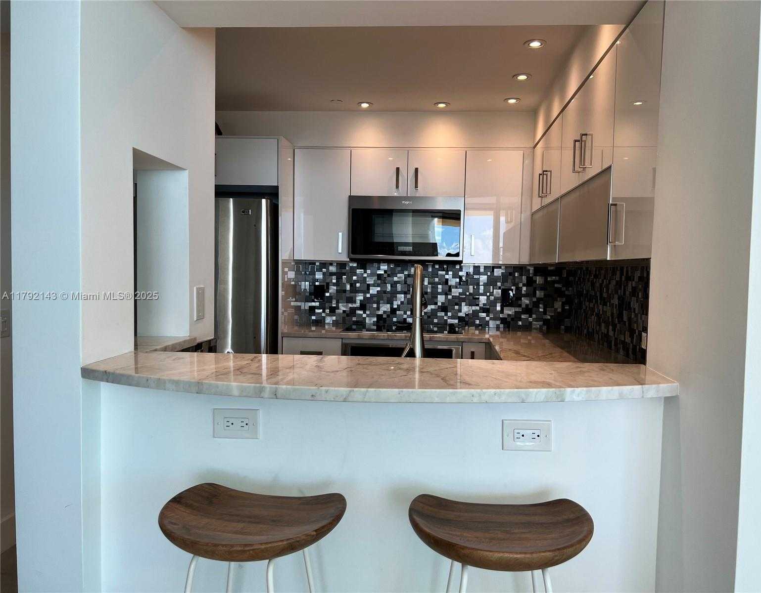Small Image of 2475 BRICKELL AVE #2207, Miami Number 7
