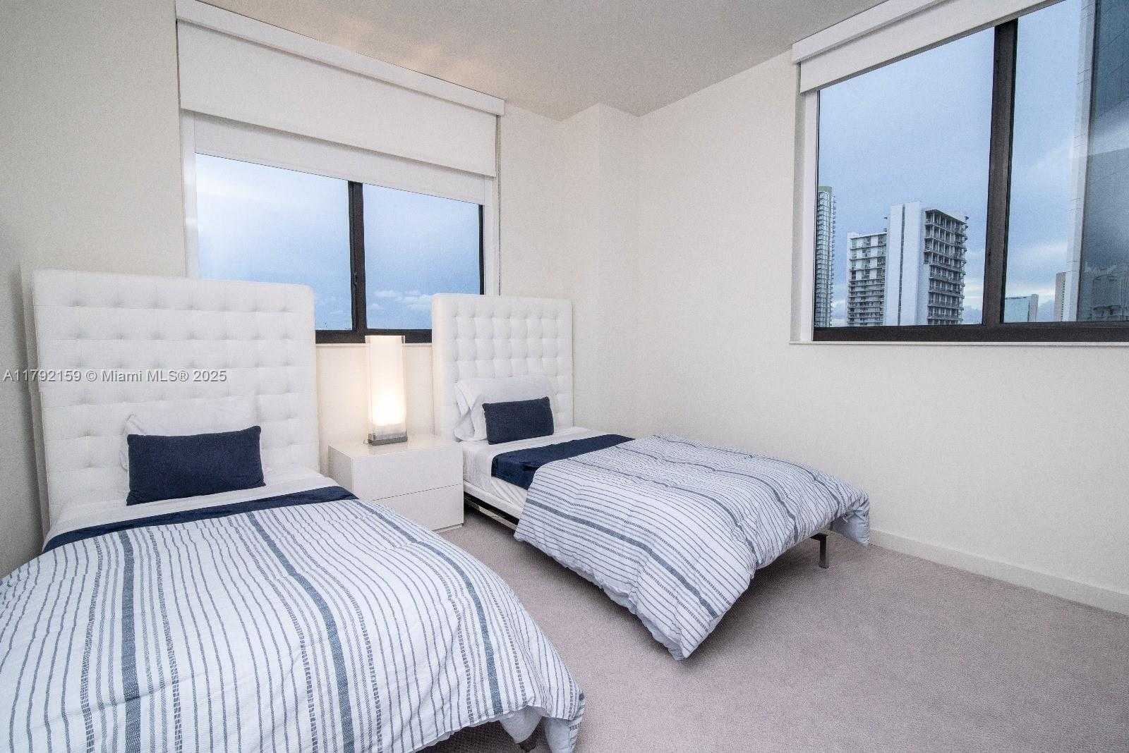 Small Image of 999 SOUTH WEST 1ST AVE #1514, Miami Number 5