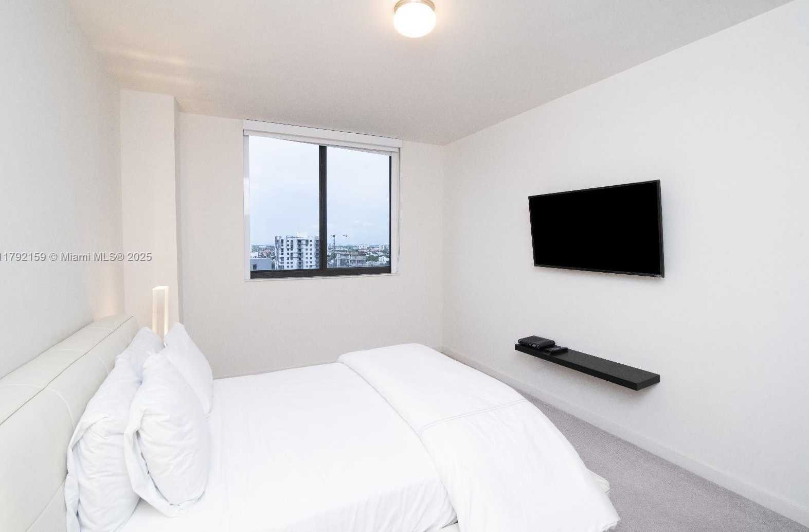 Small Image of 999 SOUTH WEST 1ST AVE #1514, Miami Number 6