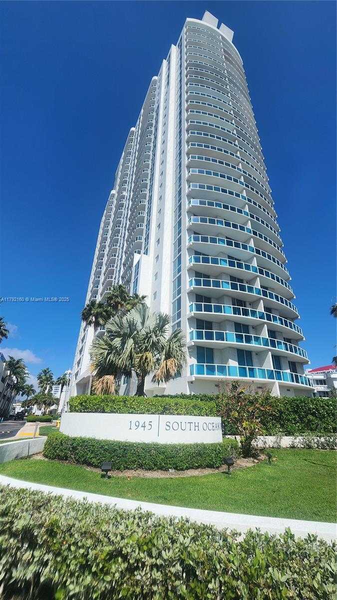 Small Image of 1945 SOUTH OCEAN DR #702, Hallandale Beach Number 16