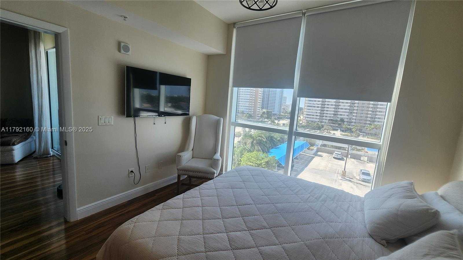 Small Image of 1945 SOUTH OCEAN DR #702, Hallandale Beach Number 17