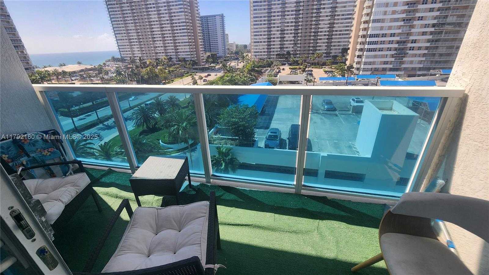 Small Image of 1945 SOUTH OCEAN DR #702, Hallandale Beach Number 18