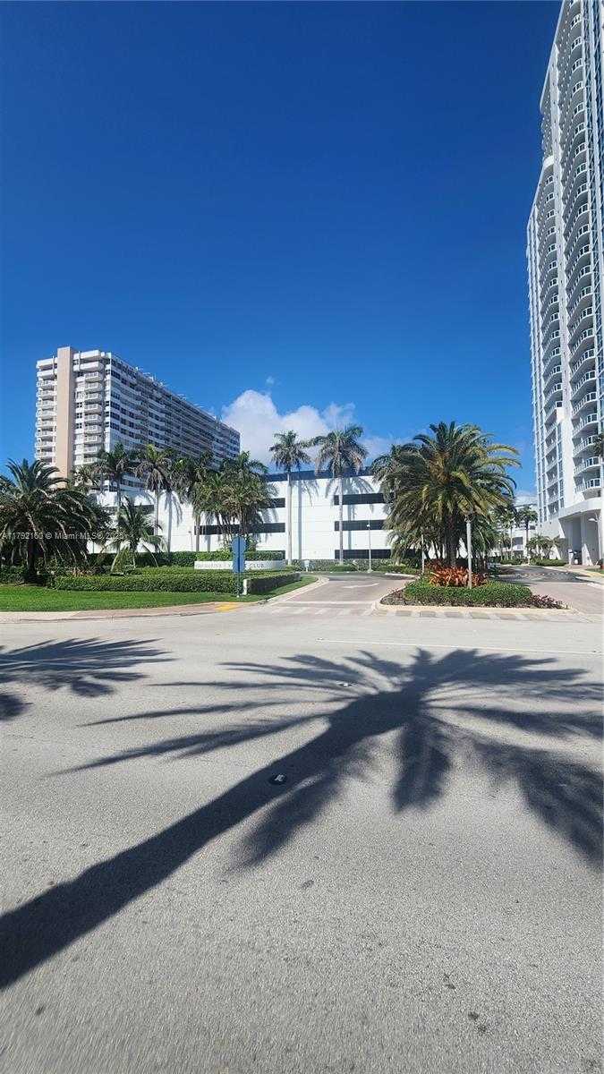 Small Image of 1945 SOUTH OCEAN DR #702, Hallandale Beach Number 29