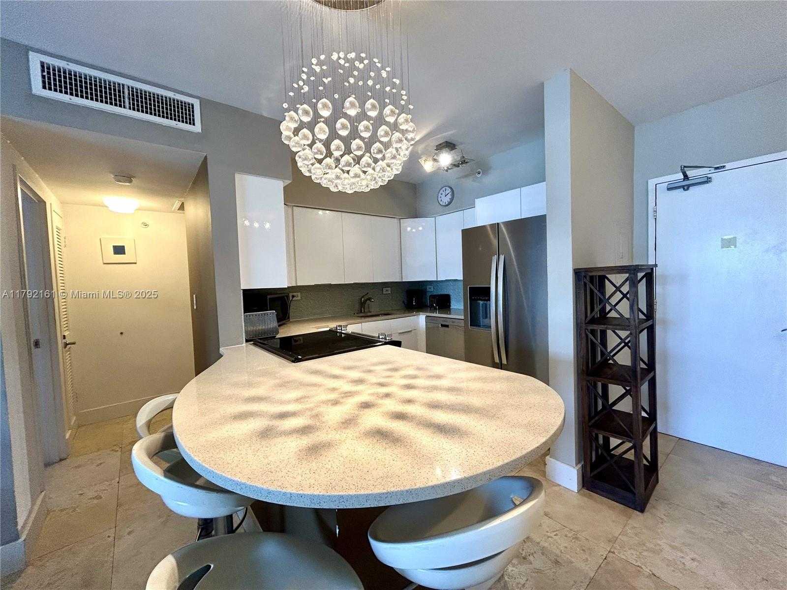 Small Image of 1500 BAY RD #1242S, Miami Beach Number 2