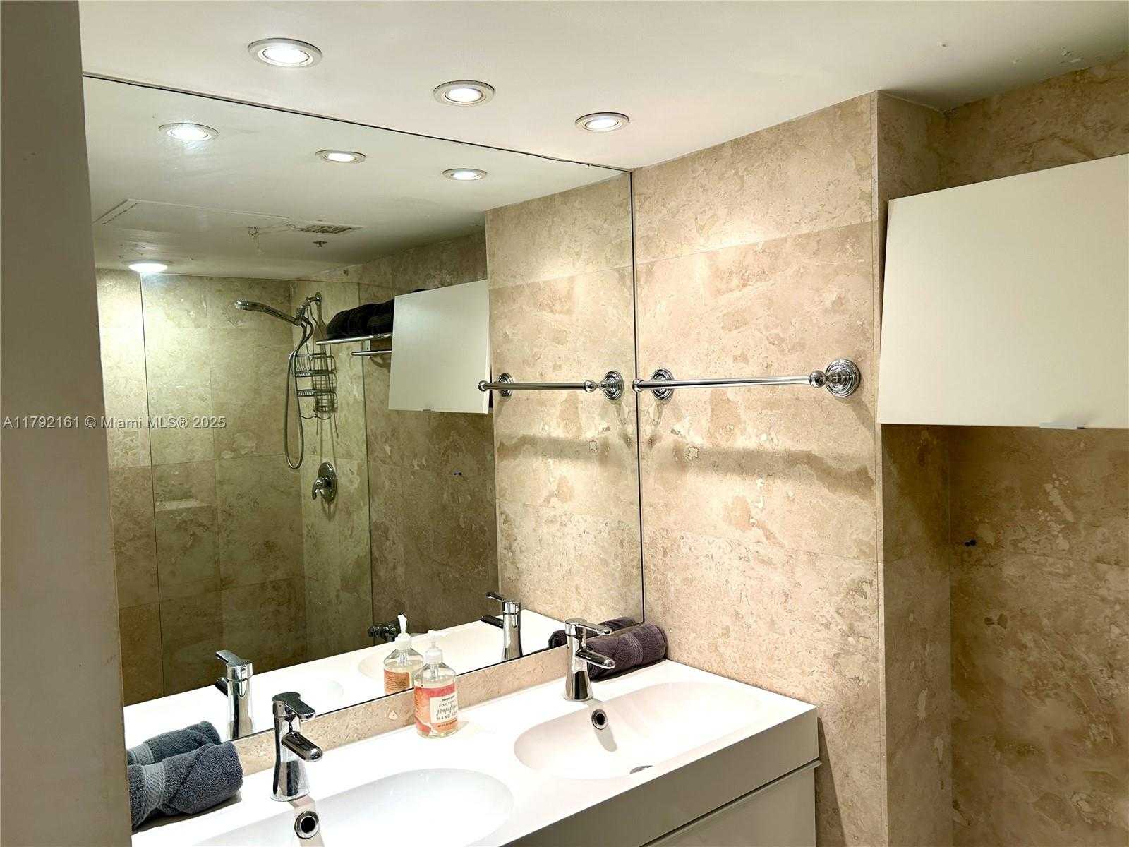 Small Image of 1500 BAY RD #1242S, Miami Beach Number 8