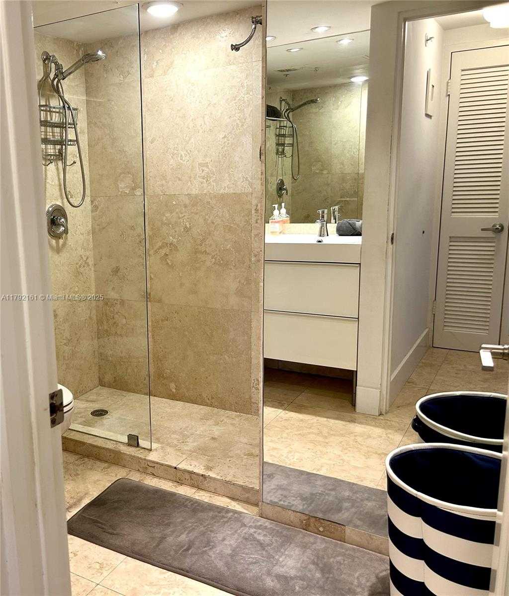 Small Image of 1500 BAY RD #1242S, Miami Beach Number 9