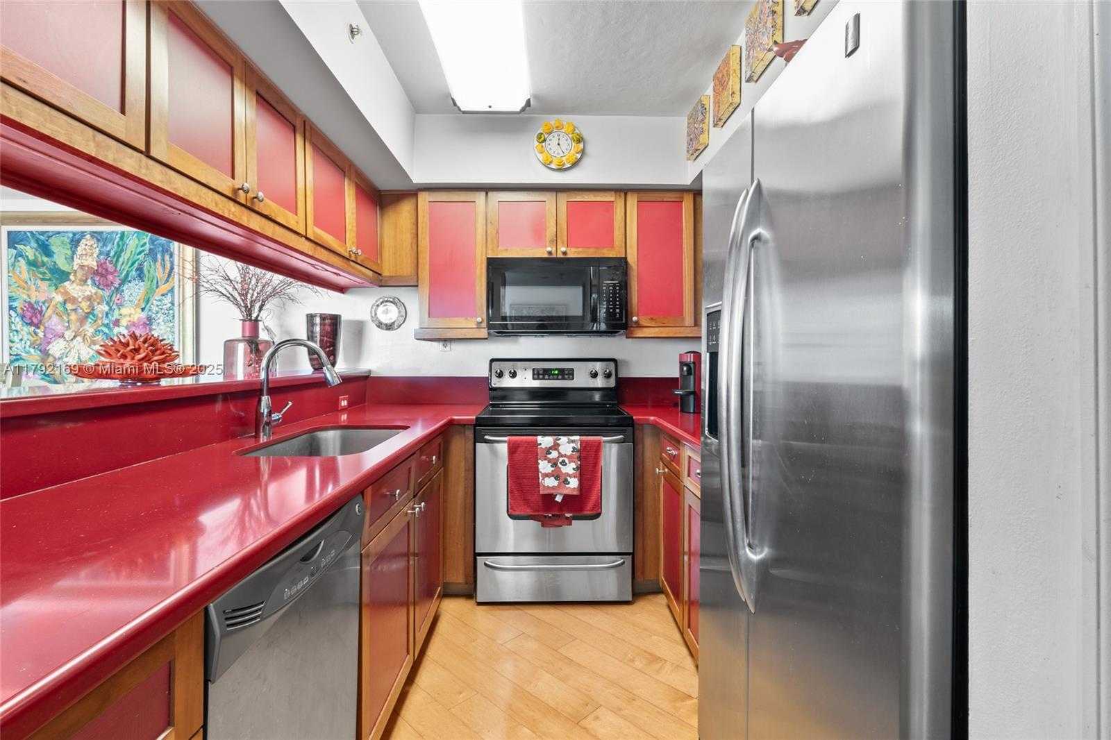 Small Image of 650 WEST AVE #2907, Miami Beach Number 15