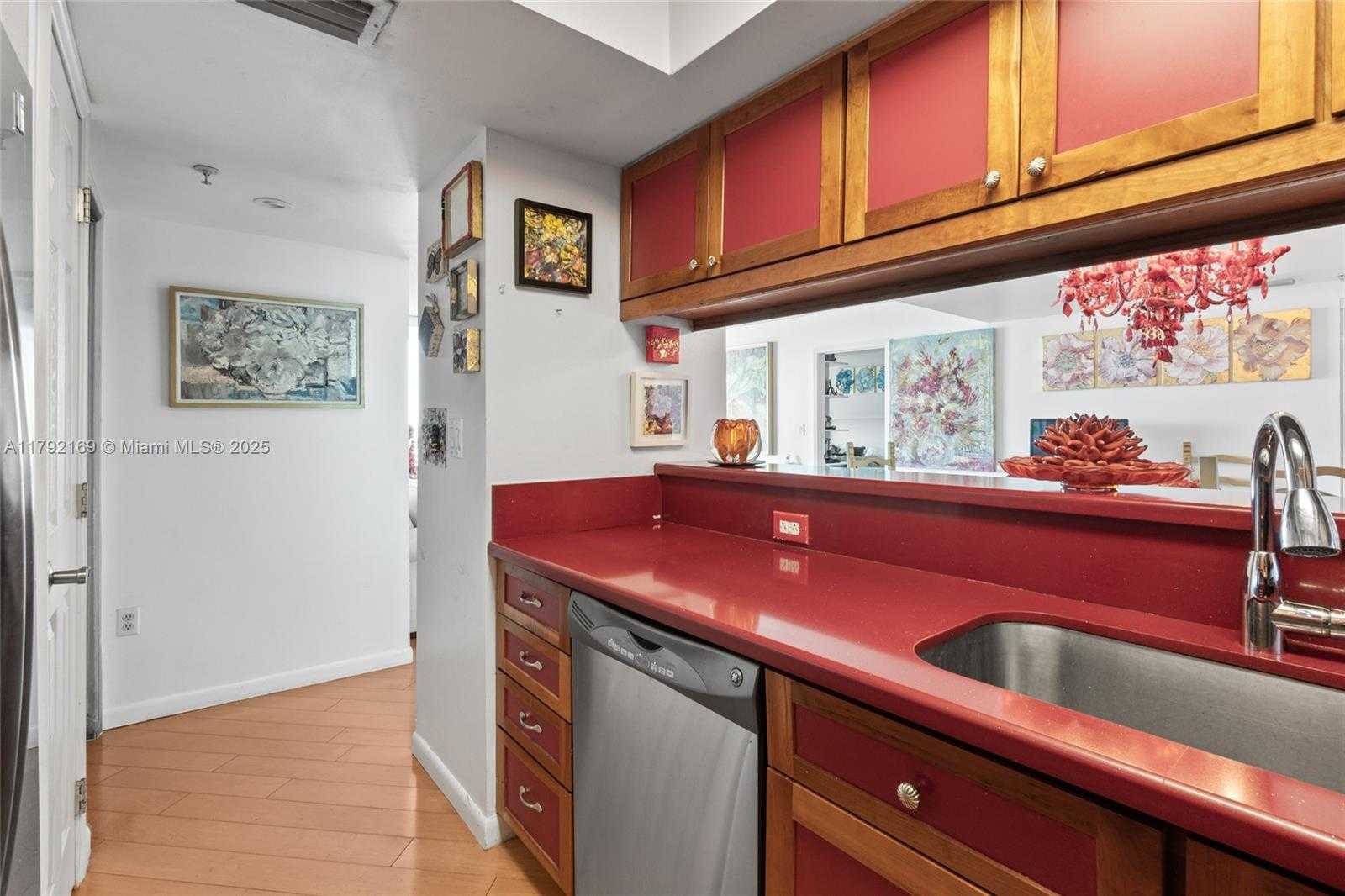 Small Image of 650 WEST AVE #2907, Miami Beach Number 16