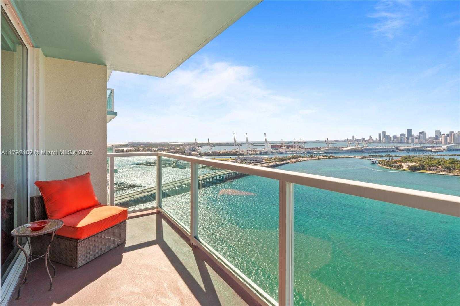 Small Image of 650 WEST AVE #2907, Miami Beach Number 2