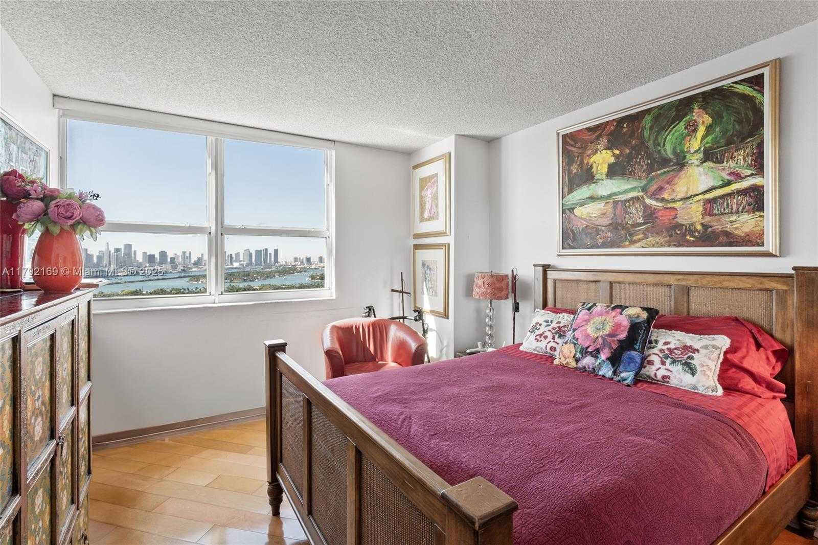 Small Image of 650 WEST AVE #2907, Miami Beach Number 21