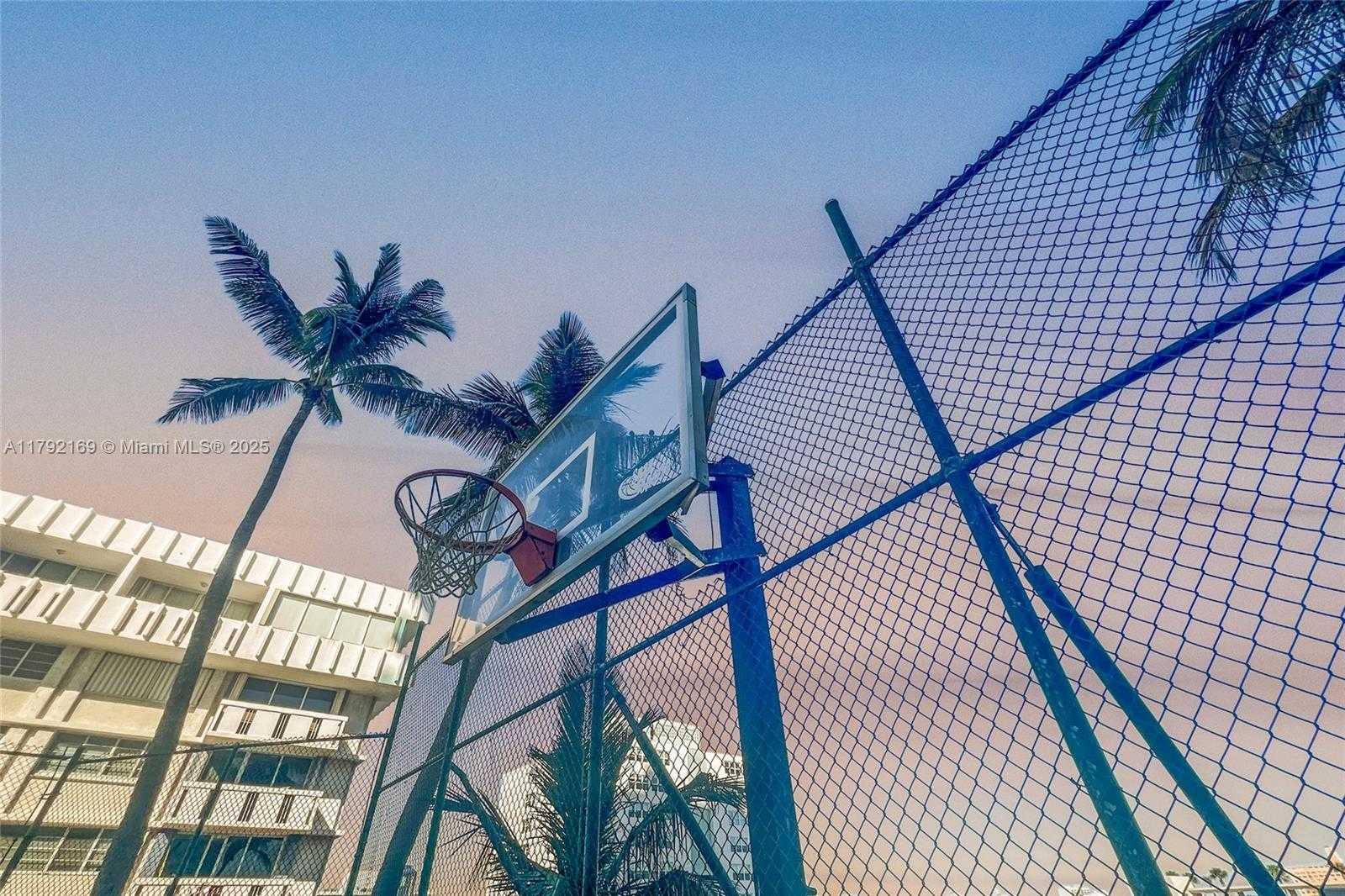 Small Image of 650 WEST AVE #2907, Miami Beach Number 37