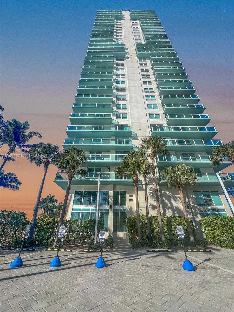 Small Image of 650 WEST AVE #2907, Miami Beach Number 44