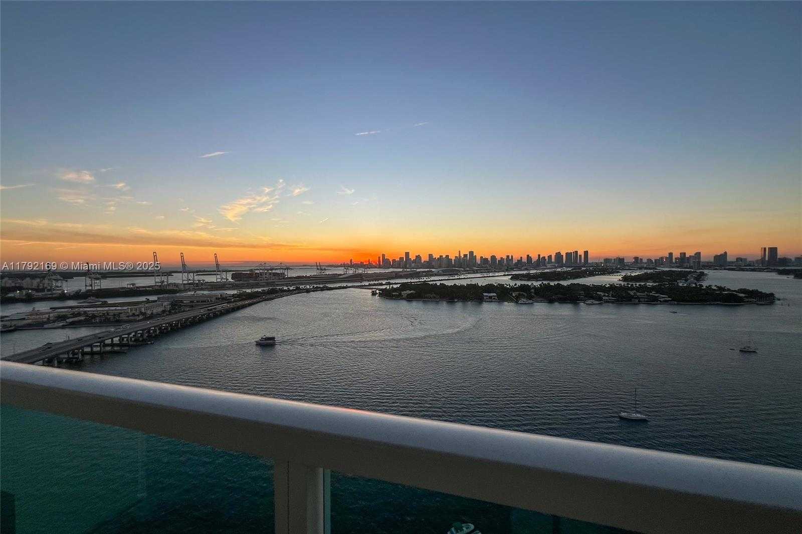 Small Image of 650 WEST AVE #2907, Miami Beach Number 48