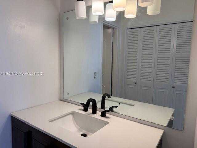 Small Image of 9381 EAST BAY HARBOR DR #401N, Bay Harbor Islands Number 32
