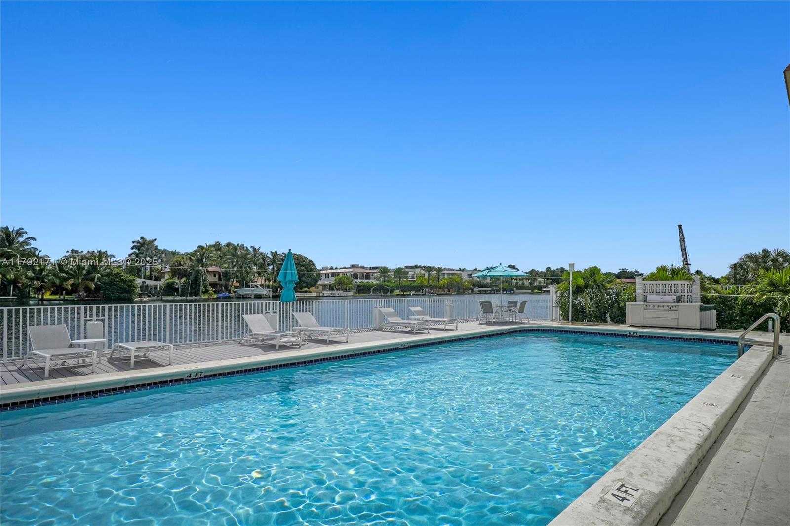 Small Image of 9381 EAST BAY HARBOR DR #401N, Bay Harbor Islands Number 8