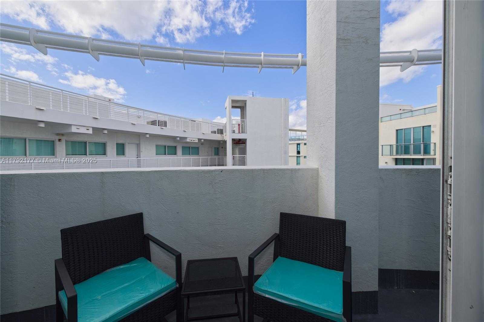 Small Image of 6580 INDIAN CREEK DR #608, Miami Beach Number 10