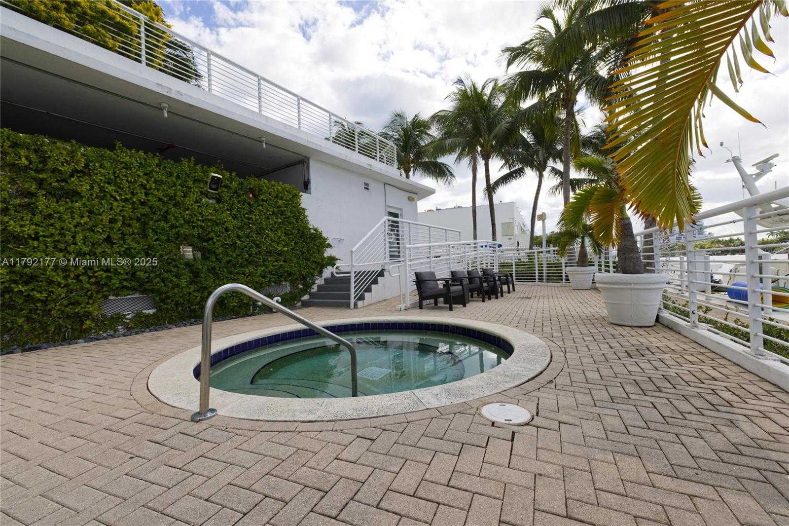 Small Image of 6580 INDIAN CREEK DR #608, Miami Beach Number 22
