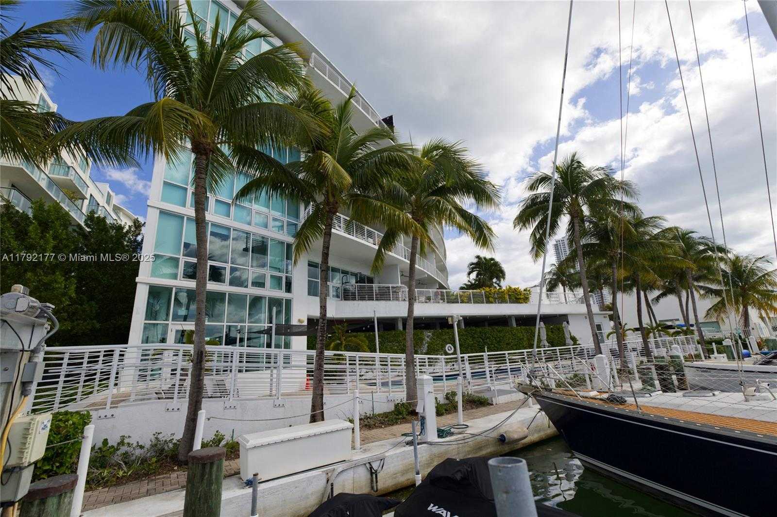 Small Image of 6580 INDIAN CREEK DR #608, Miami Beach Number 27