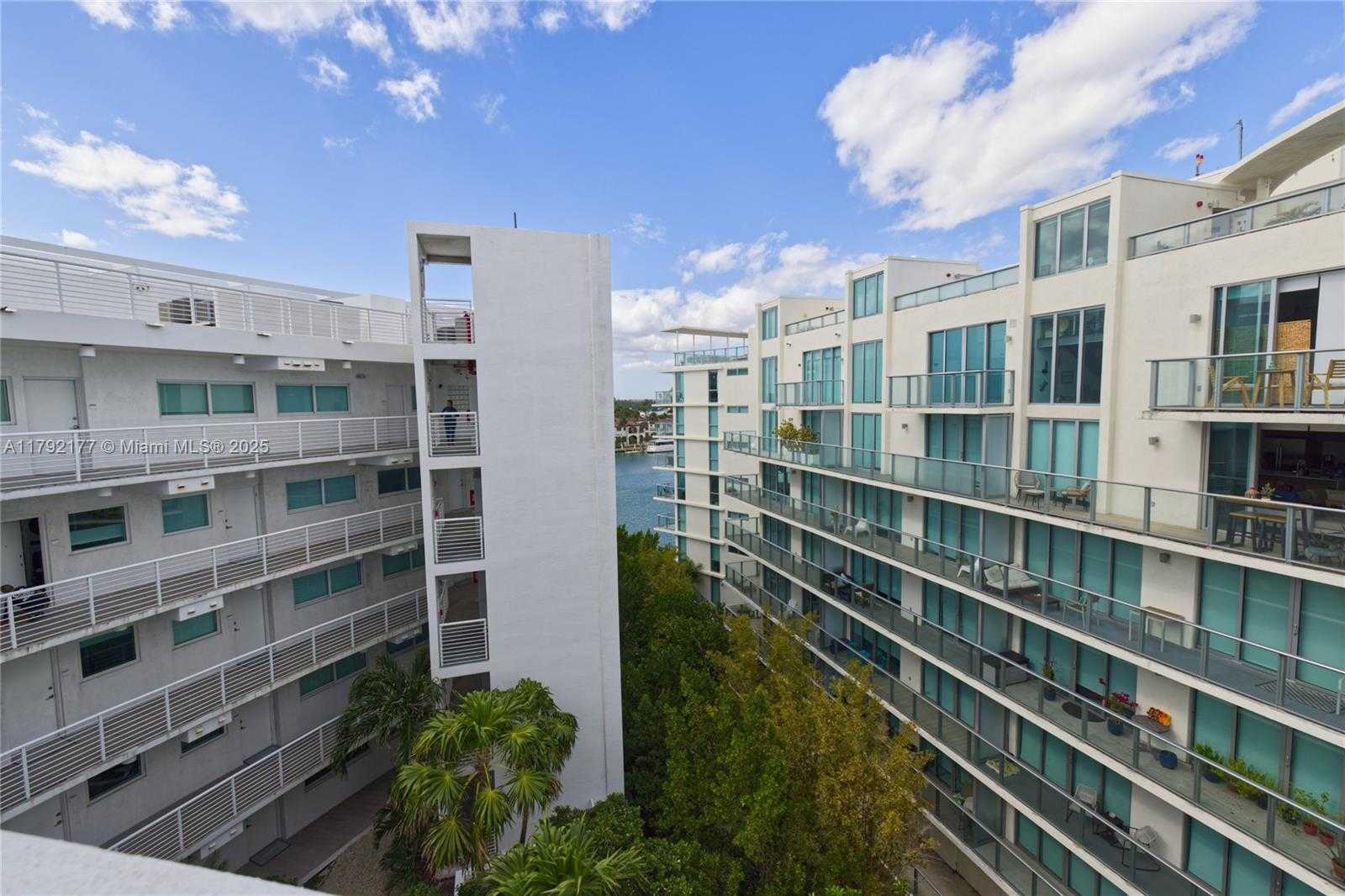Small Image of 6580 INDIAN CREEK DR #608, Miami Beach Number 9