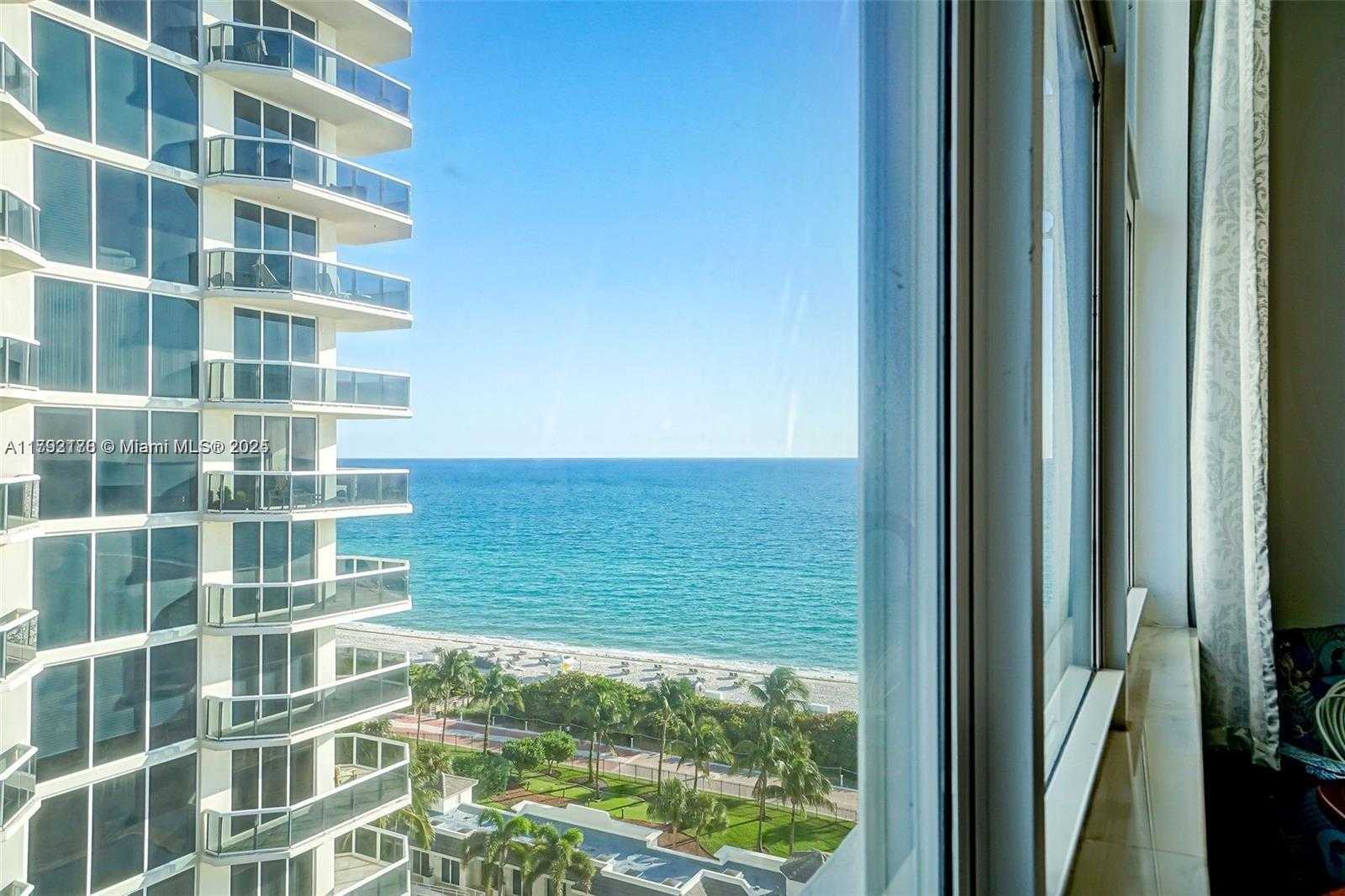 Small Image of 4747 COLLINS AVE #1108, Miami Beach Number 3