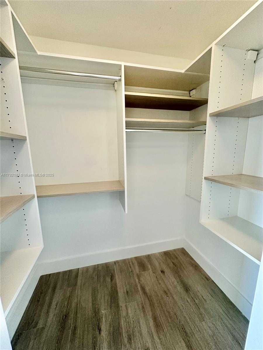 Small Image of 488 NORTH EAST 18TH ST #1006, Miami Number 15