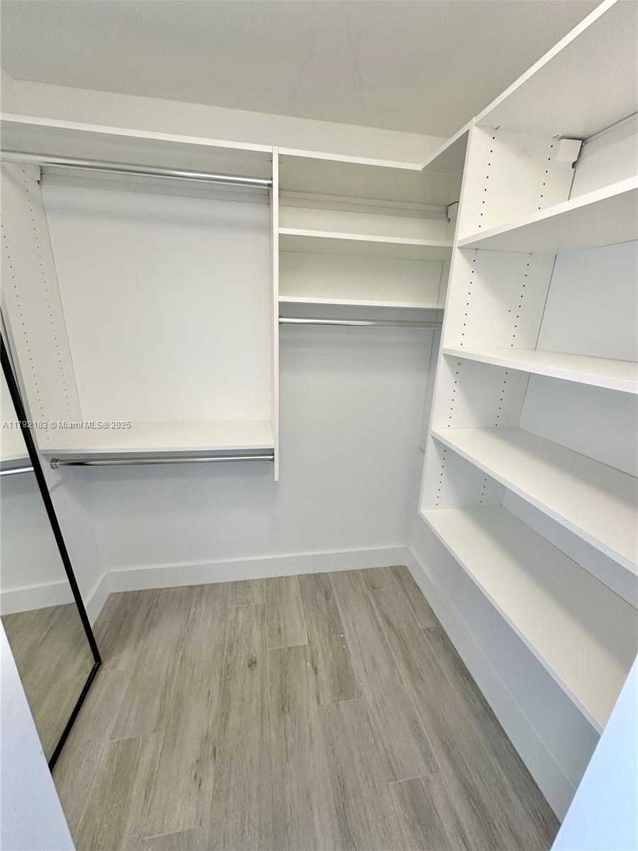 Small Image of 488 NORTH EAST 18TH ST #1006, Miami Number 19