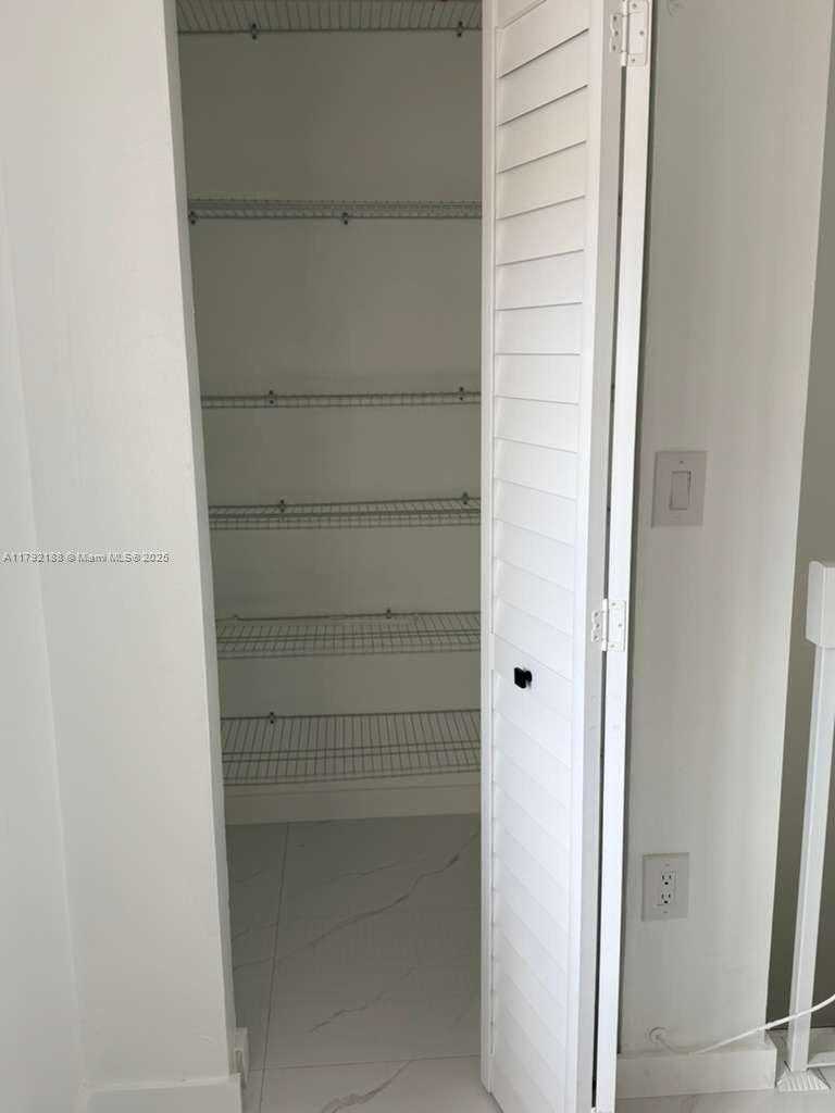 Small Image of 10003 WEST OKEECHOBEE RD #202, Hialeah Gardens Number 11