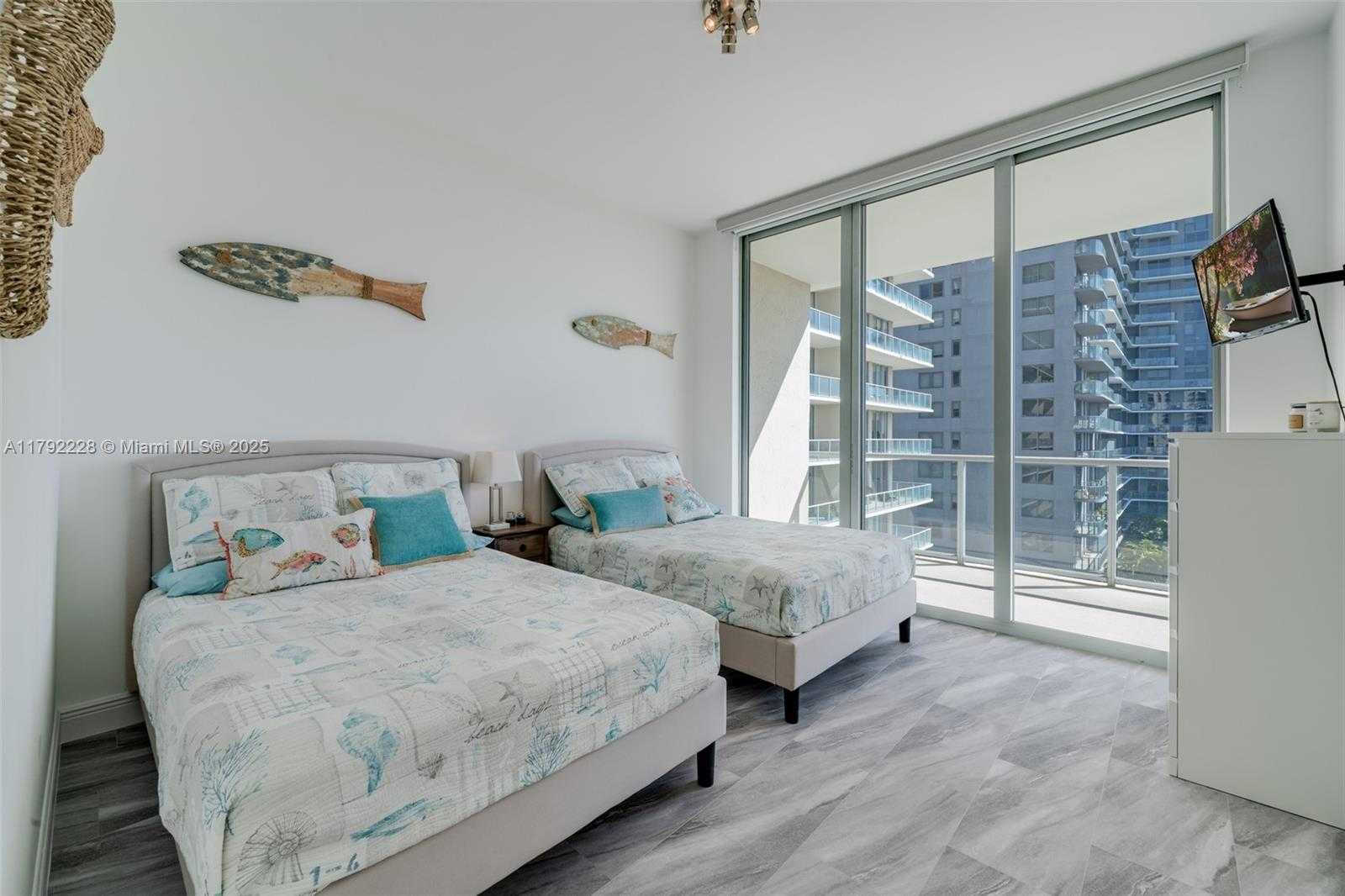 Small Image of 3470 EAST COAST AVE #H1405, Miami Number 13