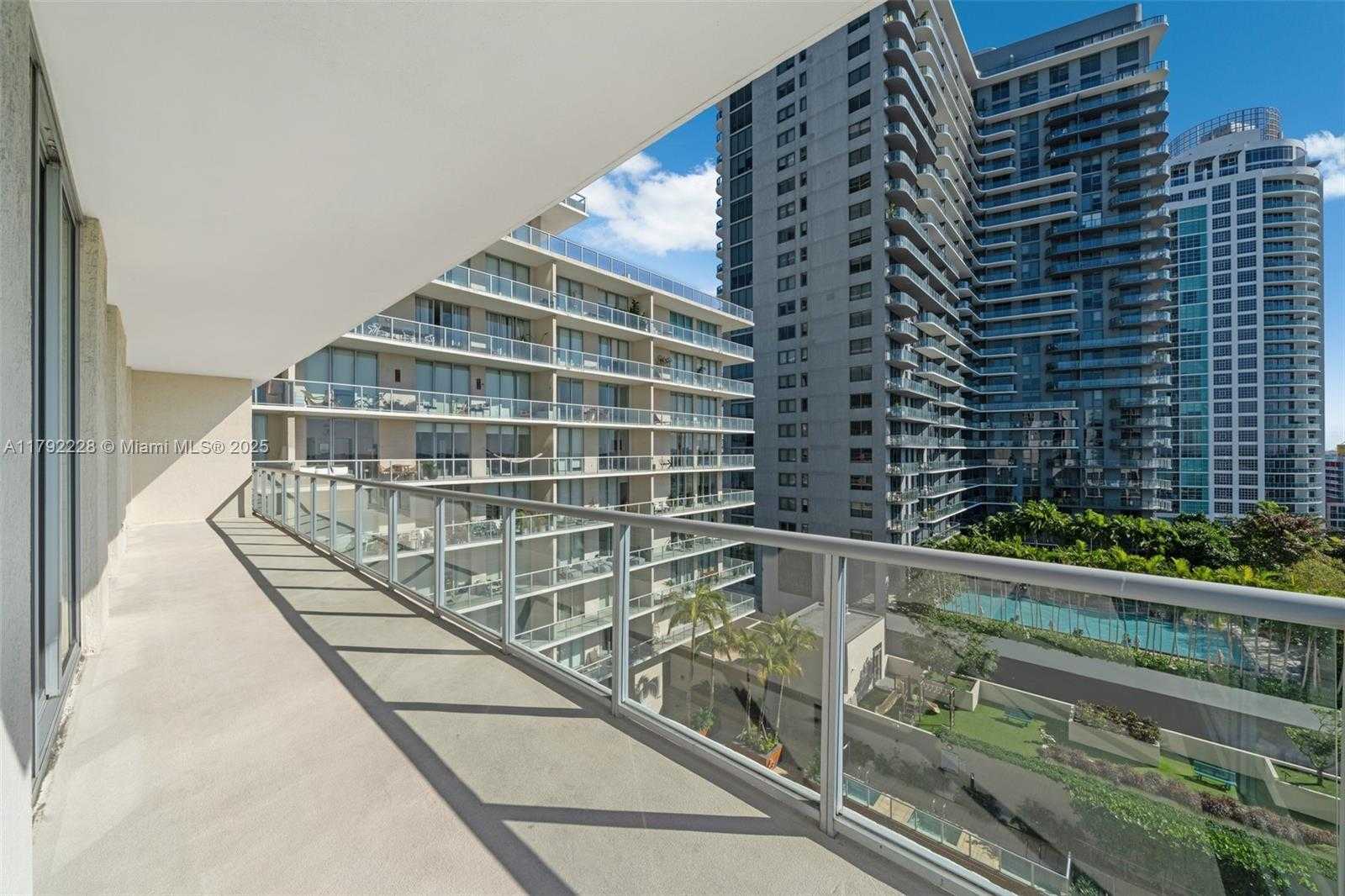 Small Image of 3470 EAST COAST AVE #H1405, Miami Number 19