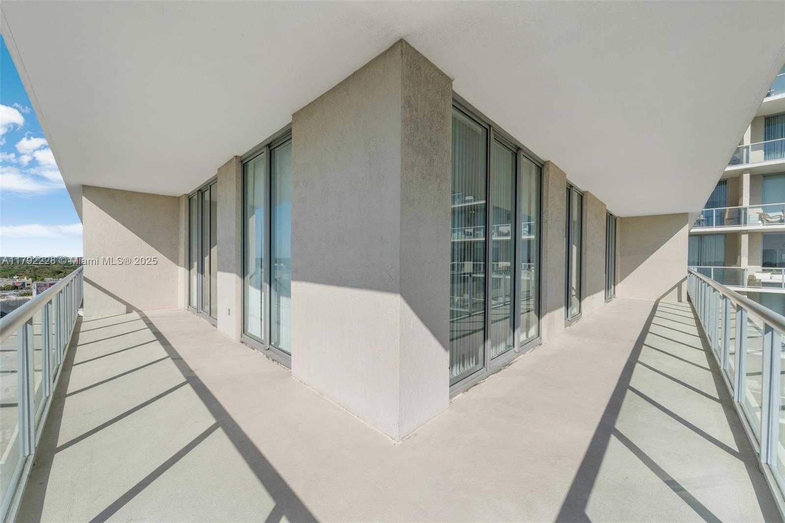 Small Image of 3470 EAST COAST AVE #H1405, Miami Number 23